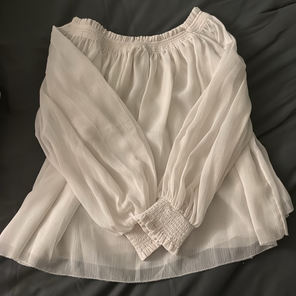 Nwt Aritzia Siena off shoulder blouse in light birch Sz xxs - Picture 2 of 4